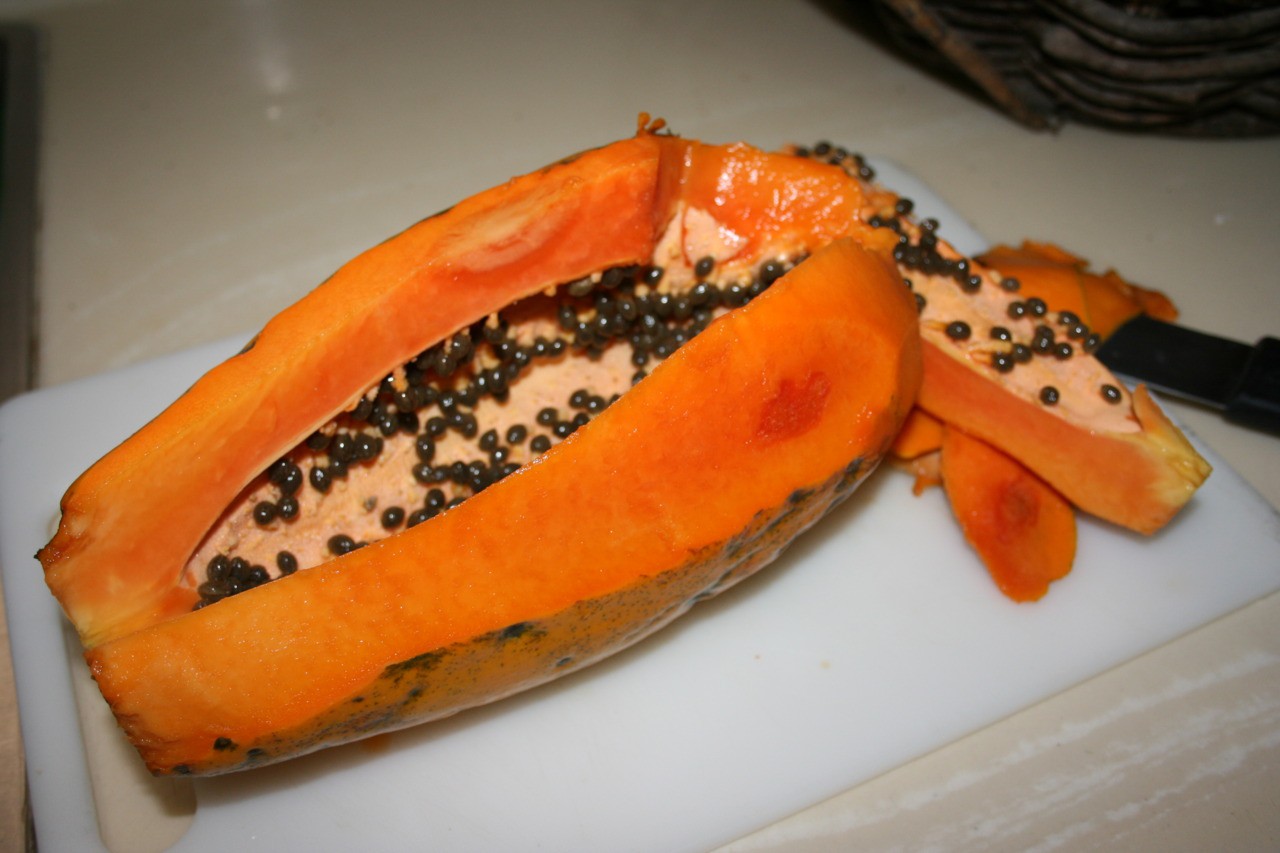 Ripe papaya (lechoza madura)